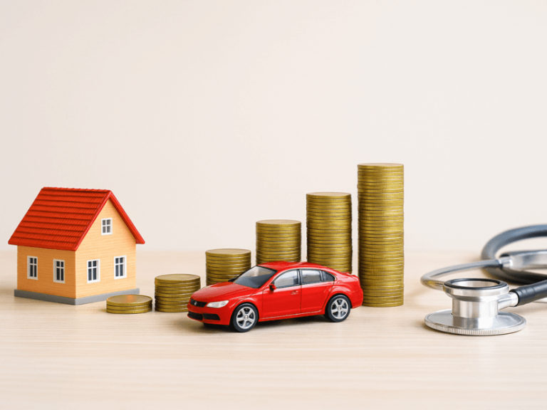 découvrez les prévisions de hausse des tarifs d'assurance en 2026 et comment préparer votre budget pour cette augmentation.